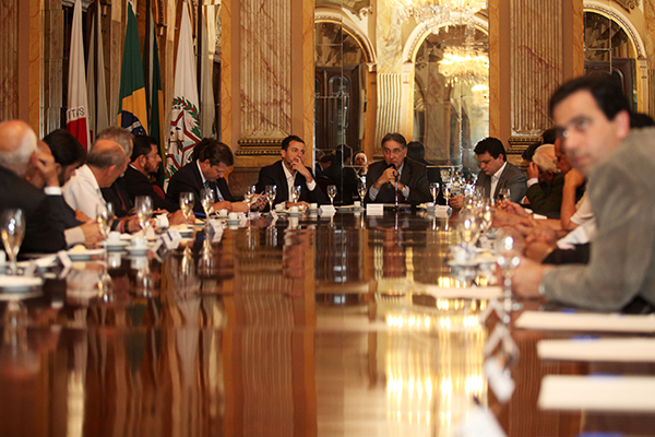 fernando-pimentel-se-reune-com-representantes-de-municipios-mineradores-site