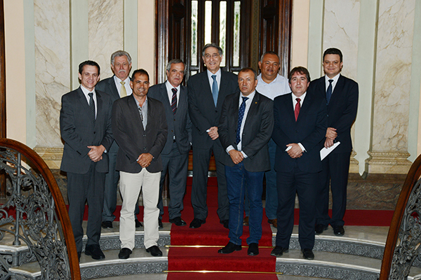 governo-de-minas-gerais-institui-grupo-de-trabalho-para-revisar-lei-robin-hood-governo