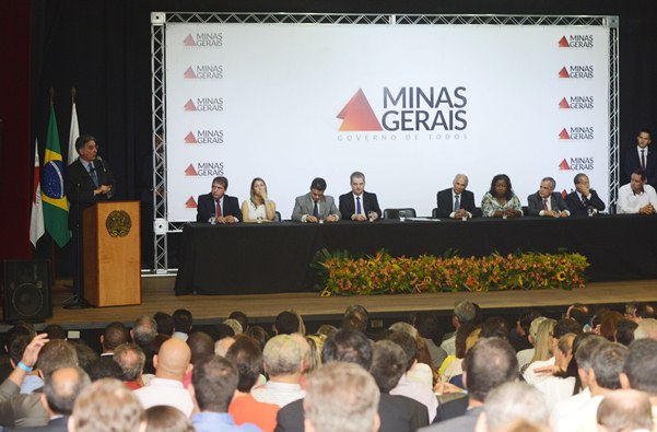 governo-repasse-transporteescolar