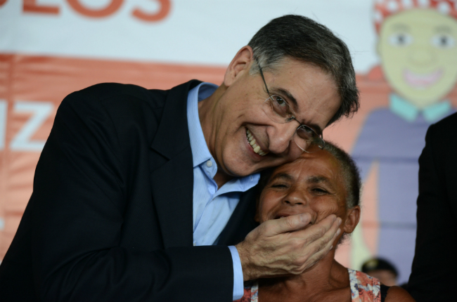 pimentel-entrega-propriedades-rurais