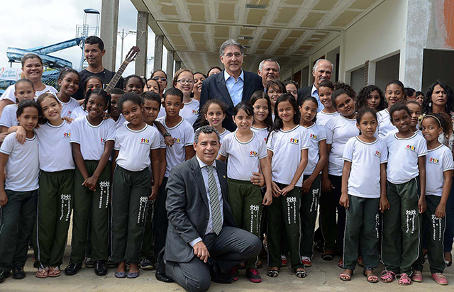 Governador Fernando Pimentel participou do lançamento do fórum na cidade de Araçuaí - Foto (Crédito): Omar Freire/Imprensa