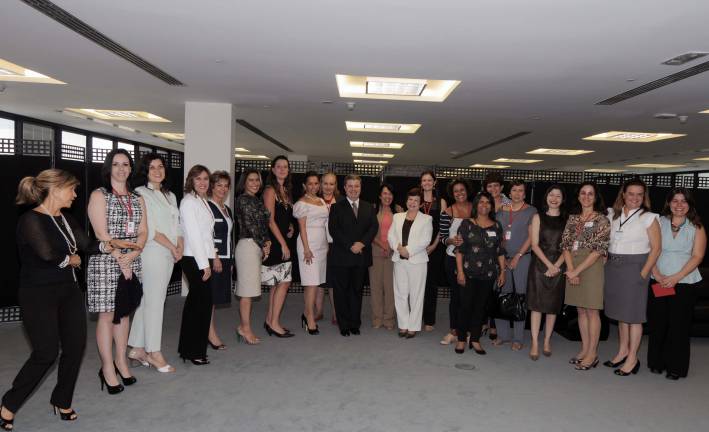 Antonio Anastasia no encontro em comemora&ccedil;&atilde;o ao Dia Internacional da Mulher