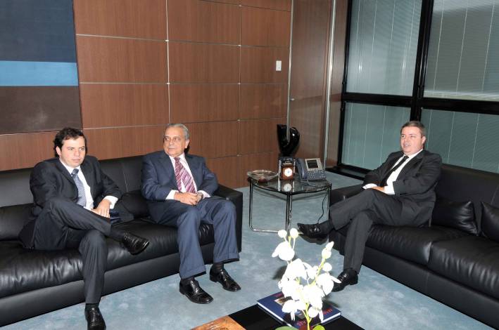 Antonio Anastasia se re&uacute;ne com presidente nacional do PSDB