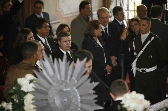 Corpo de Jos&eacute; Alencar chega ao Pal&aacute;cio da Liberdade