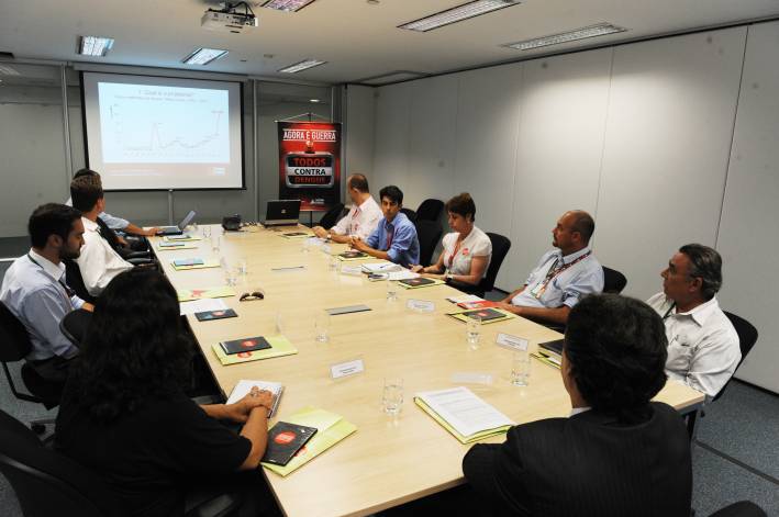 Empresas de transporte de cargas se unem ao Governo de Minas na guerra contra a dengue