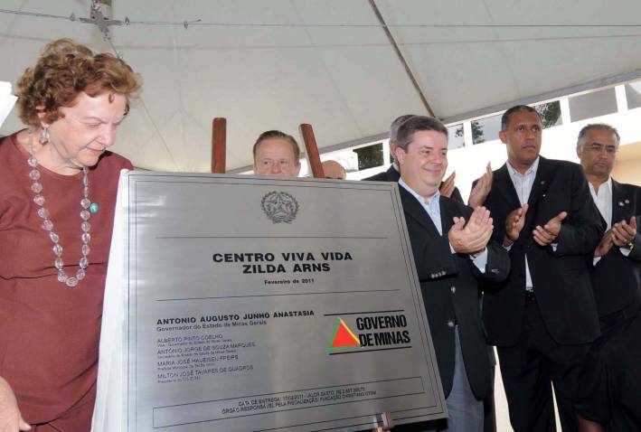 Governador Anastasia inaugura Centro Viva Vida em Teófilo Otoni