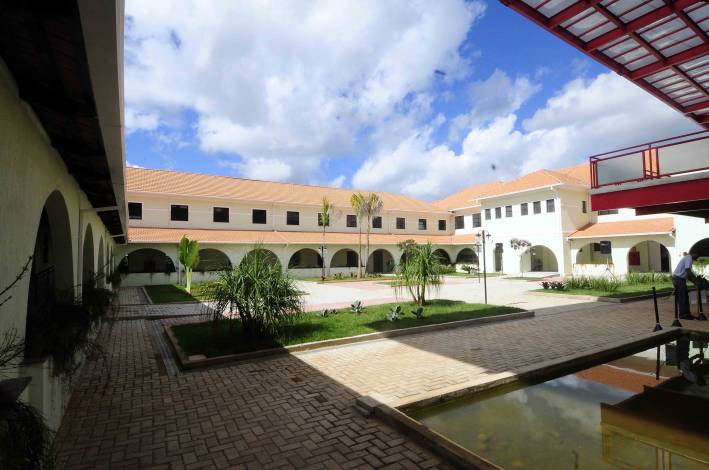 Governador Anastasia inaugura Parque Tecnol&oacute;gico de Vi&ccedil;osa