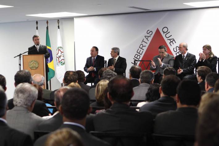 Governador Antonio Anastasia empossa nova equipe de governo