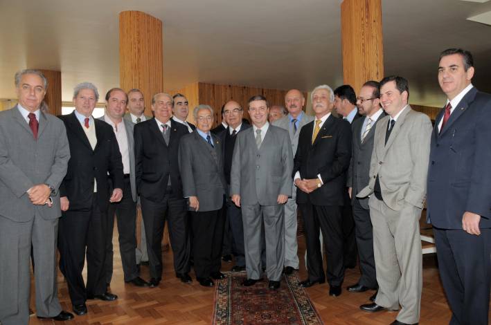 Governador Antonio Anastasia recebe deputados federais da bancada mineira