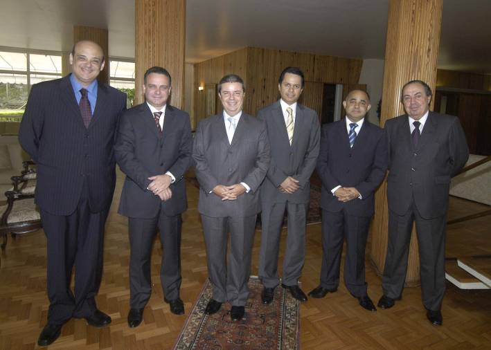 Governador Antonio Anastasia se encontra com deputados do PRB