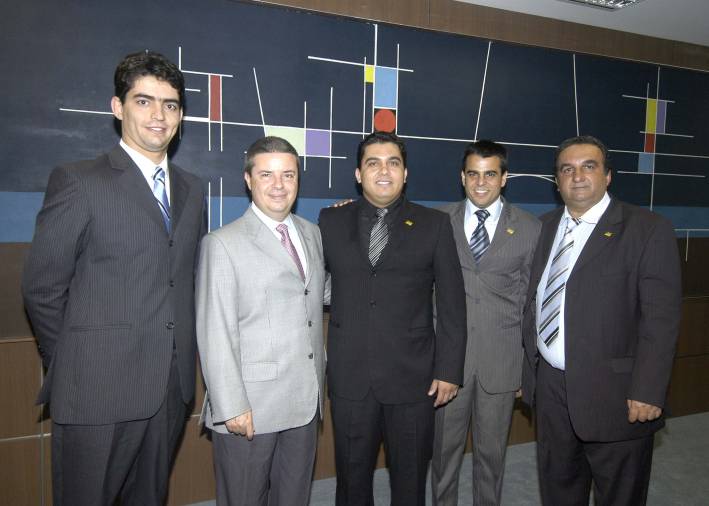 Governador Antonio Anastasia se re&uacute;ne com bancada do PRTB