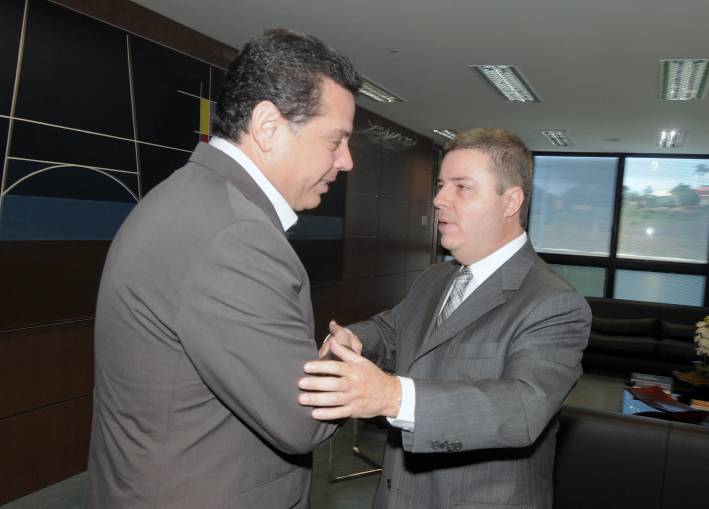 Governador Antonio Anastasia se re&uacute;ne com o governador de Goi&aacute;s