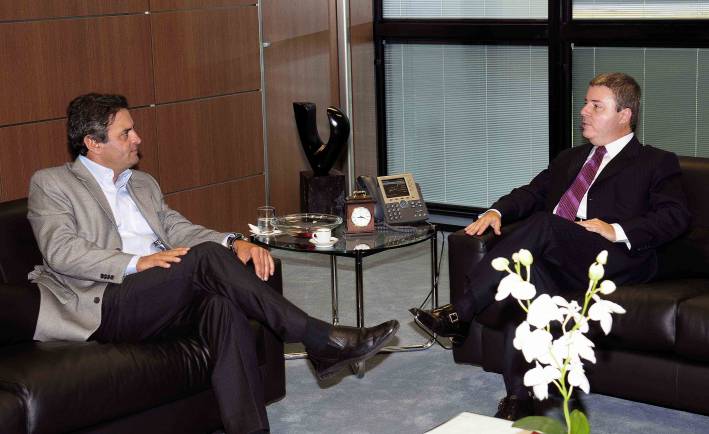 Governador  Anastasia se re&uacute;ne com o senador A&eacute;cio Neves