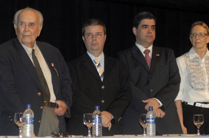 Governador abre semin&aacute;rio sobre desenvolvimento sustent&aacute;vel