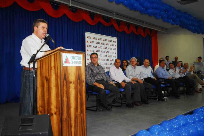 Governador autoriza conv&ecirc;nio para investimentos em Pirapora