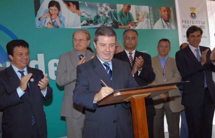 Governador autoriza in&iacute;cio das obras do Hospital do Barreiro