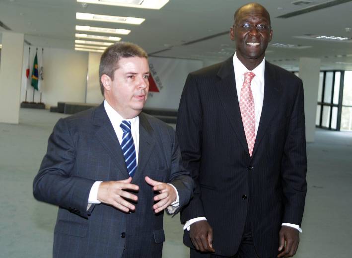 Governador e diretor do Banco Mundial negociam investimentos em Minas