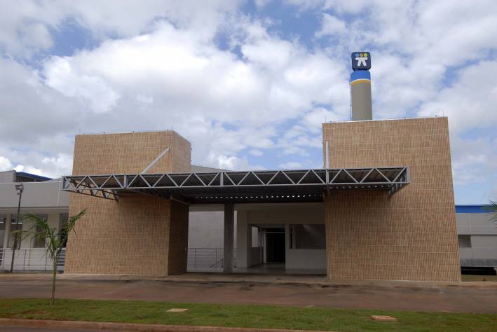 Governador visita obras do Hospital Municipal de Uberl&acirc;ndia