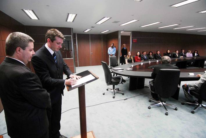 Governador empossa procurador-geral do Ministério Público