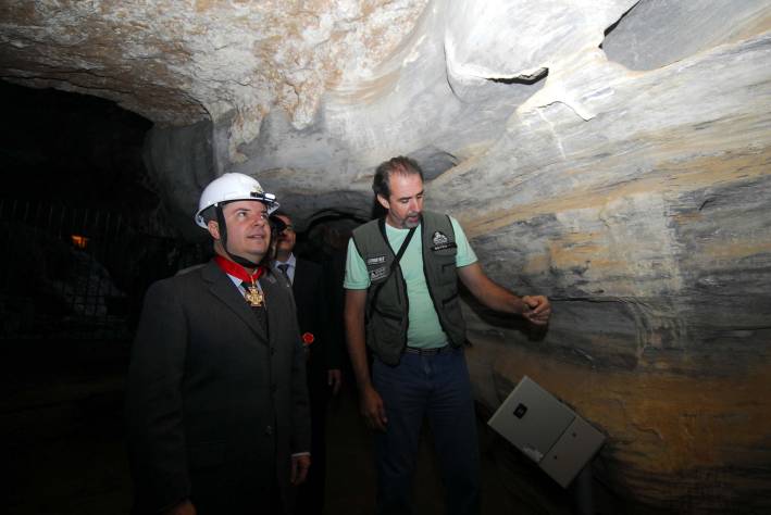 Governador entrega obras na &aacute;rea de meio ambiente na RMBH