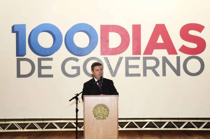 Governador faz balan&ccedil;o dos 100 dias e re&uacute;ne secretariado