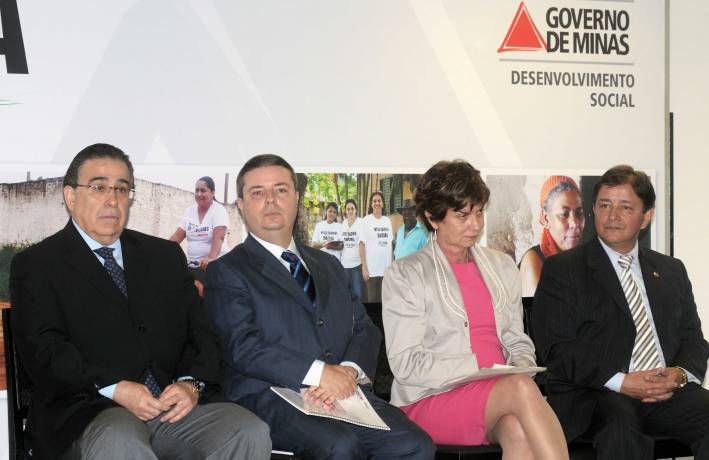 Governador faz parceria para levar Programa Travessia a mais 44 municípios