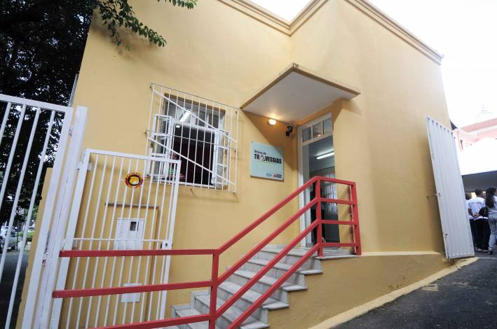 Governador inaugura sede do Programa Oficina de Travessias