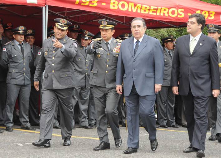 Governador participa da troca de Comando-Geral dos Bombeiros