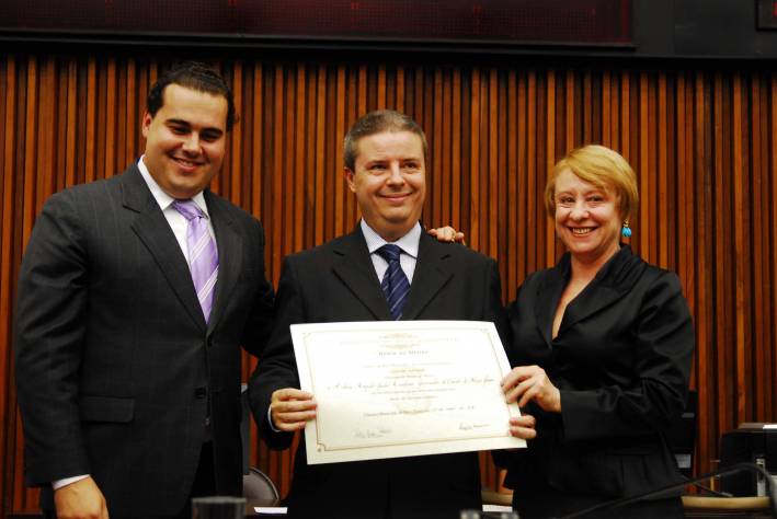Governador recebe homenagem da C&acirc;mara Municipal de BH