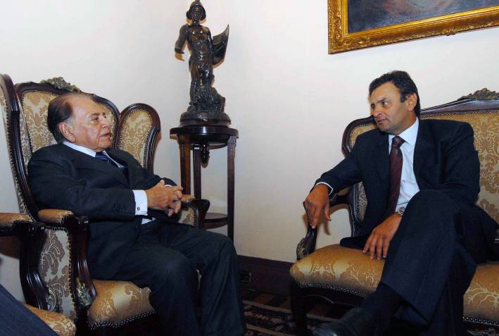  Governador A&eacute;cio Neves se re&uacute;ne com Ivo Pitanguy