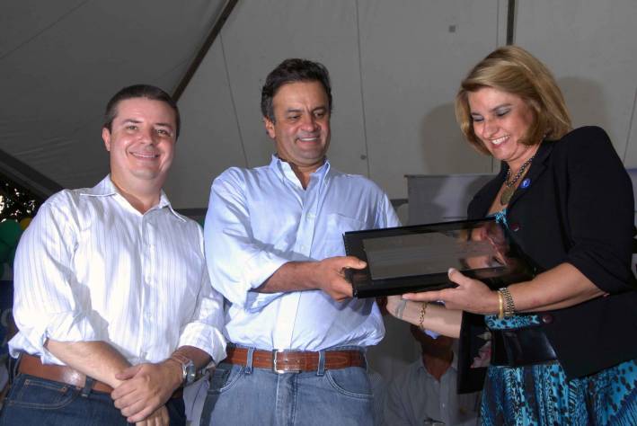 Governador autoriza obras de saneamento em Patos de Minas