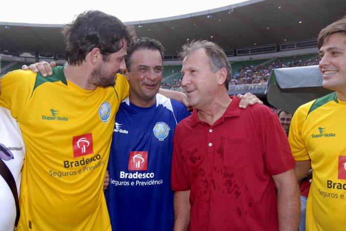 Governador participa de evento beneficente organizado por Zico