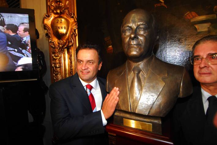 Governador participa de homenagem a Tancredo Neves em Bras&iacute;lia