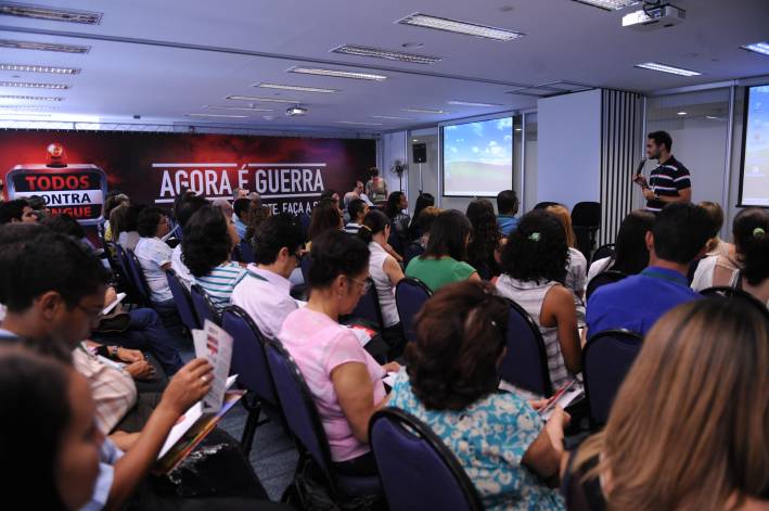 L&iacute;deres religiosos se unem ao Estado no combate &agrave; dengue