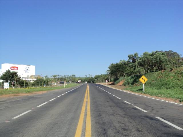 MG-050 tem quatro novos trechos liberados aos motoristas