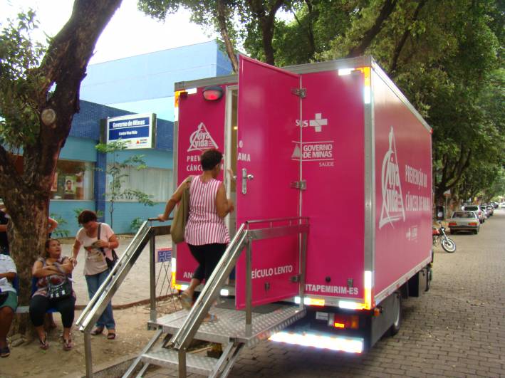 Mam&oacute;grafo m&oacute;vel disponibilizado pela Sa&uacute;de realizou 850 exames no m&ecirc;s de outubro