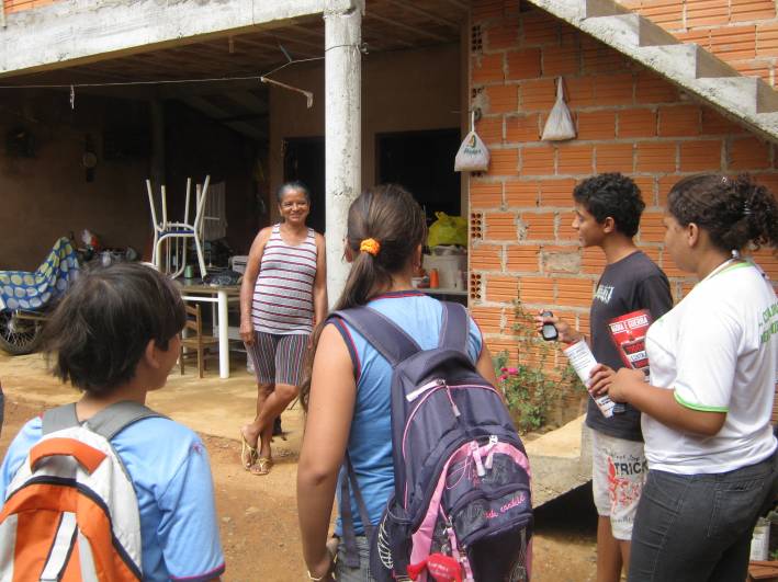 Projeto Amigos da Escola - Escola sem Dengue mobiliza alunos de Montes Claros