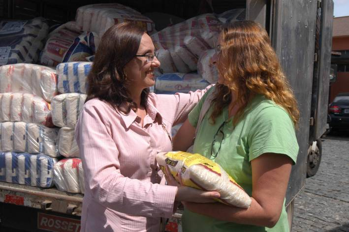 Servas e Ax&eacute; Brasil doam alimentos para seis institui&ccedil;&otilde;es