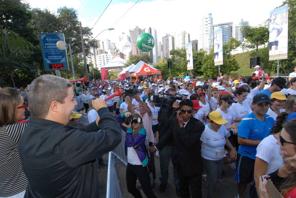 anastasia-da-a-largada-em-corrida-pela-saude-feminina_n_i_center_full