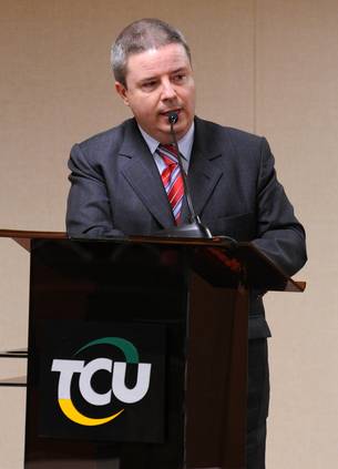 anastasia-defende-mudanca-na-legislacao-para-socorro-a-vitimas-de-desastres-naturais_n_i_left