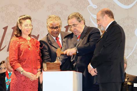 ato-solene-de-descaracterizacao-dos-cunhos-da-medalha_g_g_box