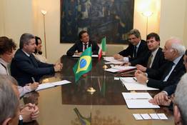 em-roma-o-governador-se-reuniu-com-os-membros-do-ministerio-do-desenvolvimento-da-italia_n_i_relacionamento