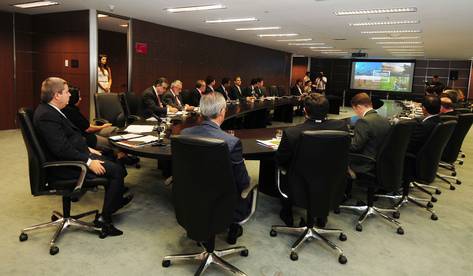 executivos-da-dow-e-integrantes-da-tnc-apresentaram-o-projeto-ao-governador_g_g_box