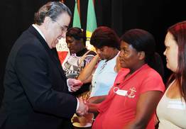 familias-beneficiadas-pelo-minas-solidaria-sao-recebidas-pelo-vice-governador_n_i_relacionamento