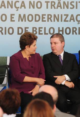 userfiles/image/governador-anastasia-e-presidente-dilma-assinam-acordo-para-elaboracao-do-projeto-de-revitalizacao-do-anel-rodoviario_1_n_i_right.jpg