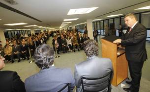 governador-antonio-anastasia-lanca-plano-mineiro-de-combate-as-drogas_1_n_i_right