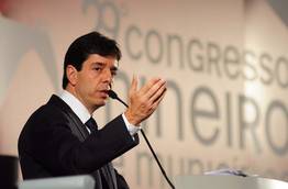 governador-em-exercicio-defendeu-a-negociacao-das-dividas-dos-estados-e-municipios-com-a-uniao_n_i_relacionamento