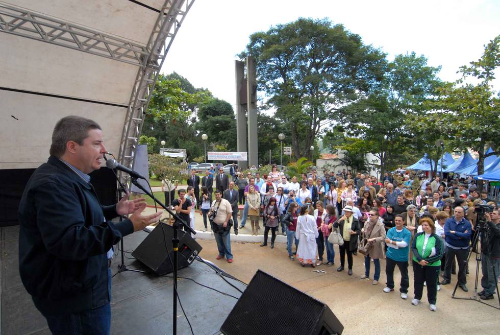 governador-participa-da-festa-de-israel_n_i_center_full
