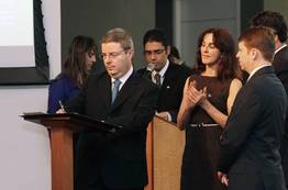 projetos-de-revitalizacao-das-bacias-de-minas-foram-anunciados-por-antonio-anastasia_n_i_relacionamento